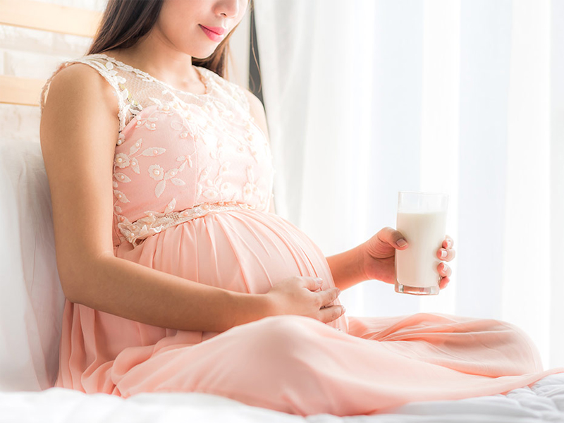 Top 6 loại nước tốt nhất dành cho bà bầu 8 Sữa bầu cung cấp lượng lớn vitamin và khoáng chất cần thiết cho cả bà bầu lẫn thai nhi.