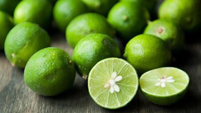TOP 10 Công dụng bất ngờ làm đẹp từ quả chanh bạn nên biết 8 Công dụng làm đẹp từ quả chanh