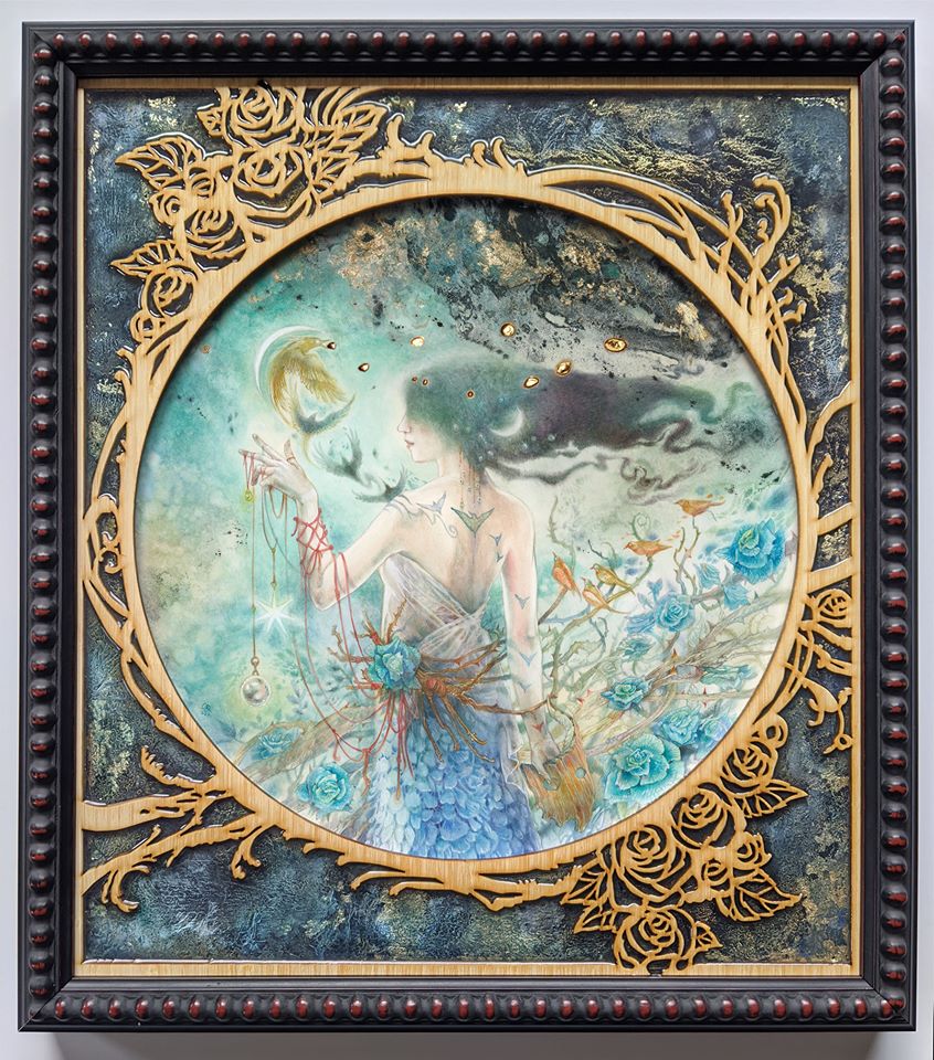 Sợi dây đỏ của Rachel trong Shadowscapes Tarot 4 Hình ảnh sợi dây màu đỏ đeo trên cánh tay trái trong một tác phẩm tuyệt đẹp khác của Stephanie Law - Tác giả bộ Shadowscapes Tarot.