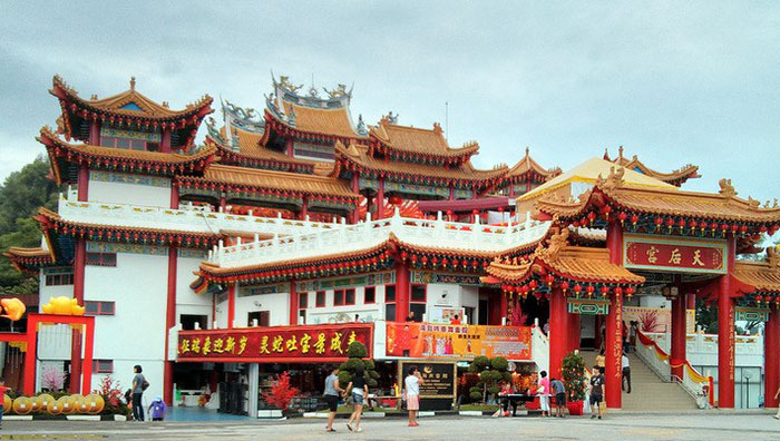 TOP 10 Ngôi chùa linh thiêng và Đẹp nhất Sài Gòn 14 Chùa Bà Thiên Hậu theo phong cách Trung Hoa