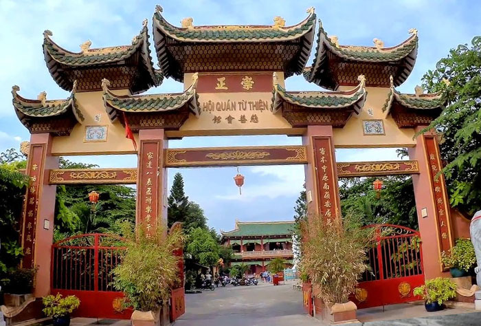 TOP 10 Ngôi chùa linh thiêng và Đẹp nhất Sài Gòn 19 Chùa Sùng Chính ( Chùa Bốn Mặt )