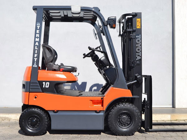Top 5 loại xe nâng điện chất lượng tốt đáng dùng nhất hiện nay 12 Xe nâng điện của Nhật Bản ngồi lái