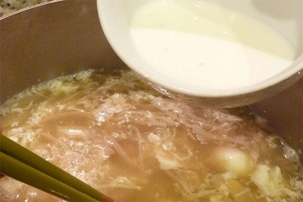 Cách nấu Súp Cua cho bé dưới 1 tuổi và bé lớn ăn dặm thơm ngon 12 Cách nấu Súp Cua cho bé dưới 1 tuổi ăn dặm thơm ngon bước 2