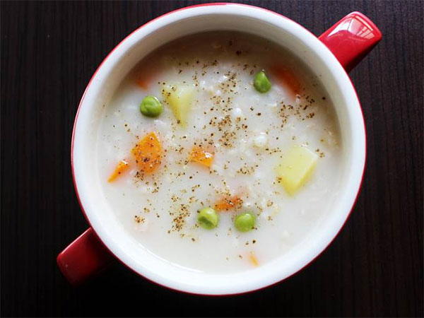 Top 10 cách nấu cháo yến mạch bổ dưỡng cho bé ăn dặm 21 Cách nấu cháo yến mạch thịt bằm và cà rốt