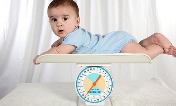 Bảng Cân Nặng Của Trẻ Sơ Sinh mới nhất theo quy chuẩn quốc tế WHO 9 Khi nào trẻ bị nhẹ cân và cần được quan tâm về sức khỏe?