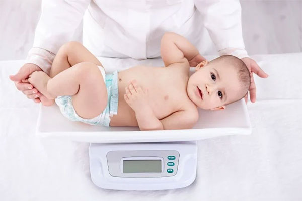 Bảng Cân Nặng Của Trẻ Sơ Sinh mới nhất theo quy chuẩn quốc tế WHO 12 Một số lưu ý về cân nặng của trẻ sơ sinh cha mẹ nên biết