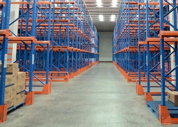 Bí quyết chọn mẫu kệ sắt nhà kho phù hợp với nhu cầu của bạn 6 Đo đạc diện tích kho chứa lắp đặt kệ sắt nhà kho phù hợp