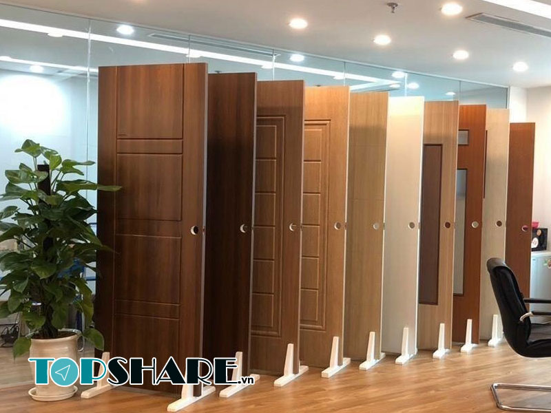 Hướng dẫn cách lắp cửa nhựa Composite chuẩn đúng cách 6 Vệ sinh và bàn giao cửa nhựa composite cho khách hàng