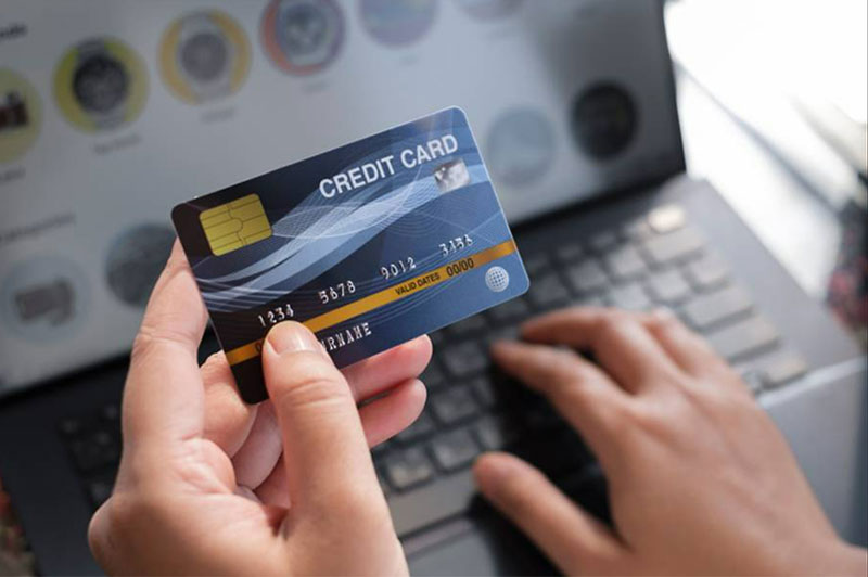 Những rủi ro tiềm ẩn khi sử dụng dịch vụ đáo hạn thẻ tín dụng không uy tín 7 Rủi ro về thông tin cá nhân và bảo mật tài khoản