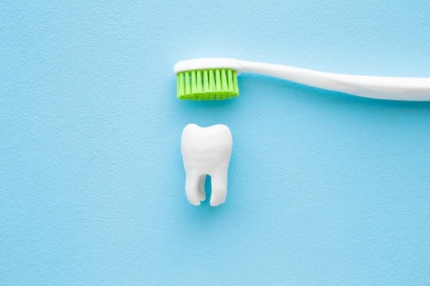Phương pháp tránh tiêu xương và phục hồi ăn nhai sau khi nhổ răng 6 Chăm sóc răng miệng là việc làm cần thiết để răng Implant tồn tại lâu bền