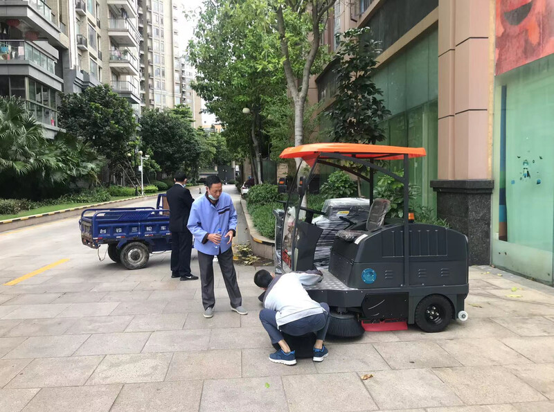 Lưu ý an toàn khi sử dụng xe quét rác 6 Lưu ý an toàn khi sử dụng xe quét rác 6